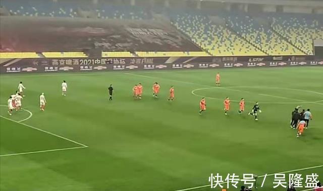 老东家|贾德松绝杀后!石柯很孤单!不参与庆祝!他这样对待老东家真不好