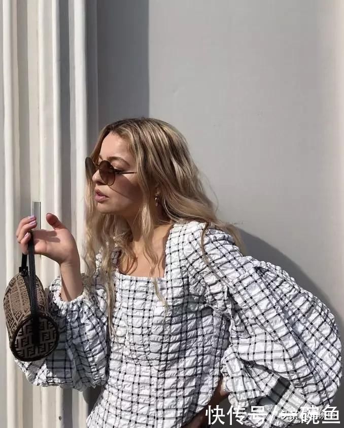 春风十里，不如穿衬衫的你！开春时髦单品我第一个选它