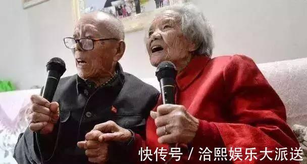 抽烟喝酒|133岁老人抽烟喝酒不运动,他的长寿秘籍自己从不碰一件事