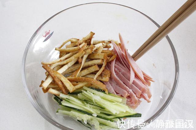 火龙果|便秘口臭，别再吃香蕉了，“它”才是便秘的克星，吃完立竿见影！