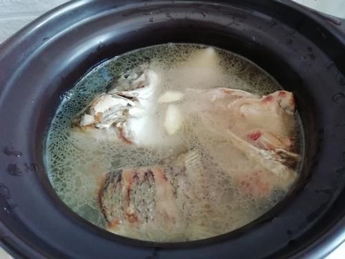 这鱼不起眼,6元一斤,用来煲汤鲜香又营养,比排骨汤更养人