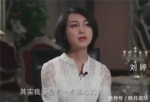 15年前，他因背母上学感动中国，后来他动了手术，成了一个女人