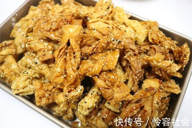 馄饨|这小点心，外面卖12一斤，自己在家做，3元馄饨皮做一大筐