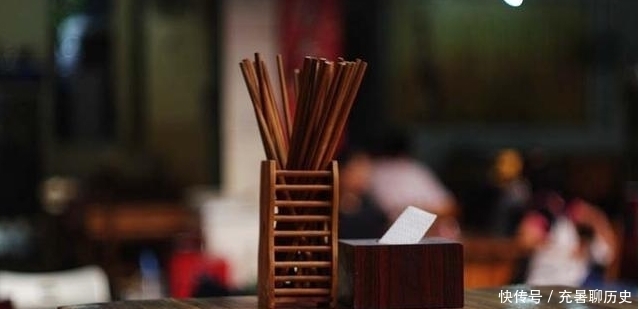 神灵|老祖宗:“菜不摆三,筷不成五,席不坐六”,饭桌上都有啥规矩?