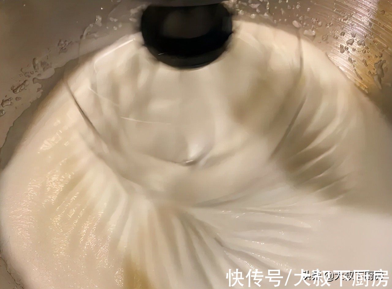 只需一个气炸锅!大叔教你自制海绵蛋糕,松软可口,超级好吃