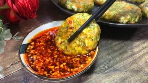 西兰花这样做太香了，不用炒不凉拌，我家一周吃6次，给肉都不换