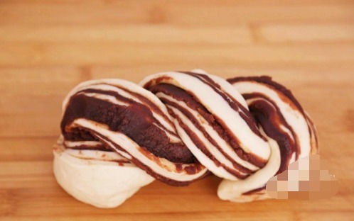 别买了,在家做出又香又软的面包,其实很简单,成本只要几块钱