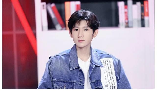 王源|王源《奇異劇本鯊》開播，與你相約青城班，揭開沉寂多年的秘密