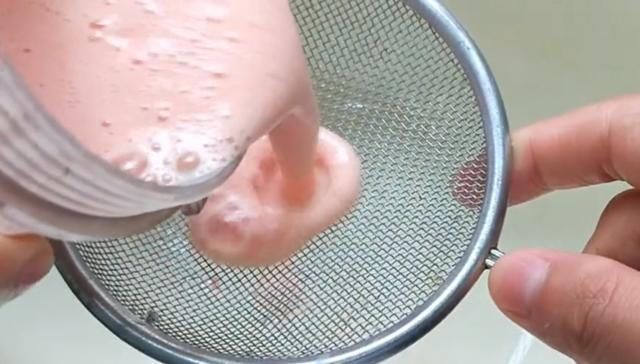 西红柿|西红柿里加2个鸡蛋,不炒不做汤,简单几步,出锅给肉不换,好吃