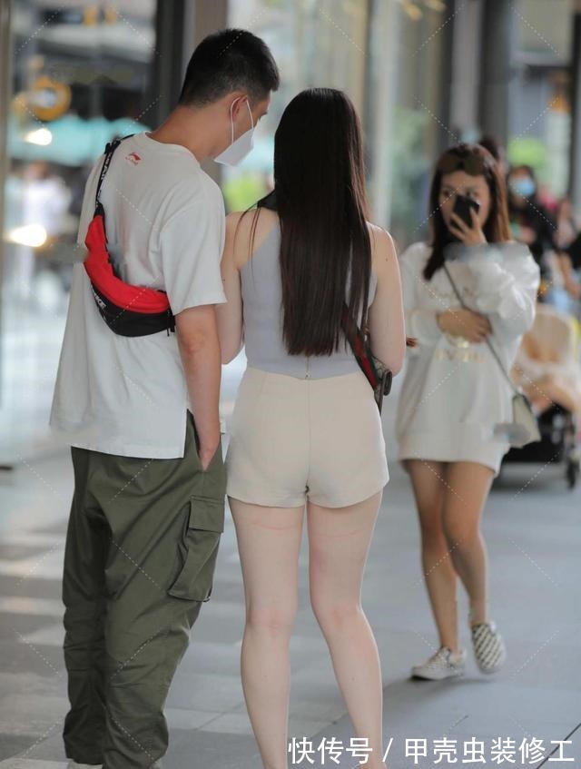 小白鞋 穿同款长裤的修身外套,尽显身材优势!