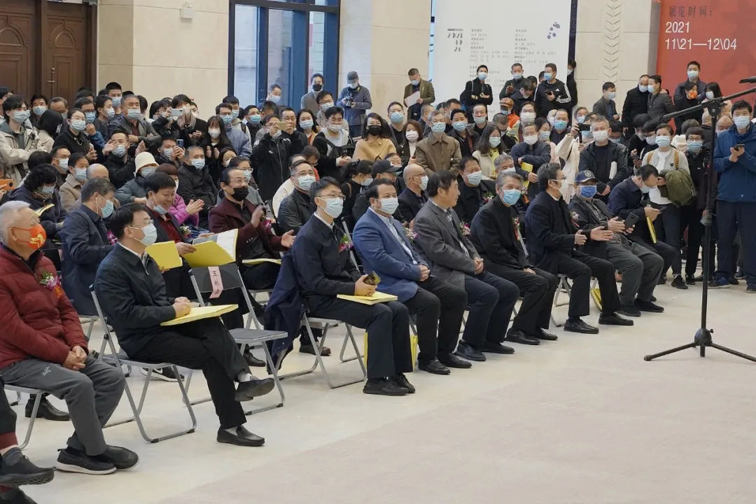 草书!理论偏激,张旭光的草书还没脱离汉字,但是他的理念有问题