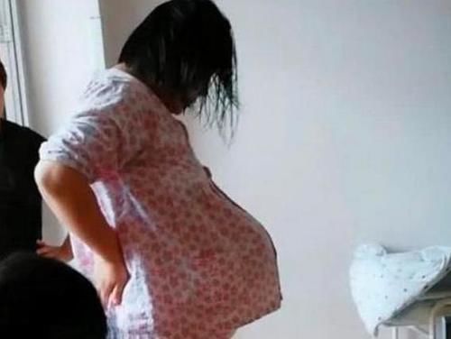 宝妈|老师刚怀孕就被开除,了解其中原因后,网友们却纷纷表示“活该”