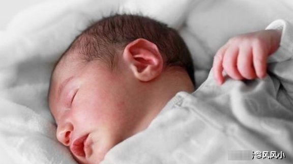 蜷曲状|如果你真的爱孩子，那么这些事不要对新生儿做