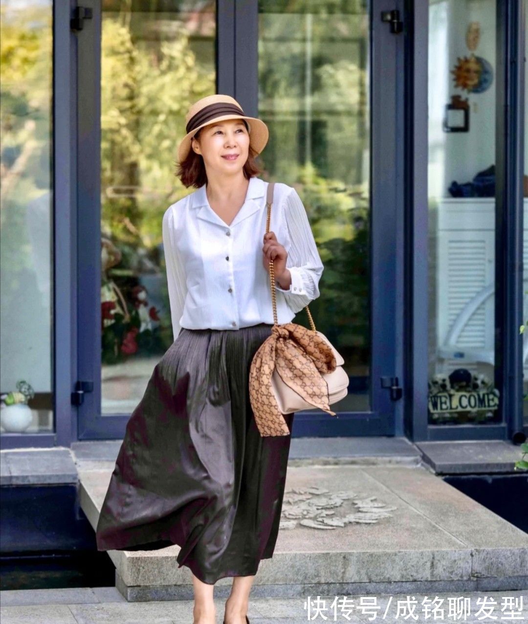 穿搭|爱美不分年纪，65岁的奶奶用穿搭圈粉无数，这才是老人该有的装扮