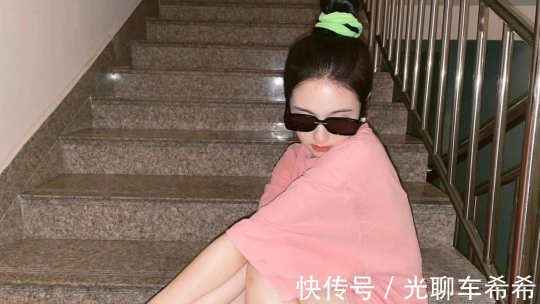 碎发|别让大脸拉低你的颜值！get这4个技巧，时髦翻倍还显脸小！