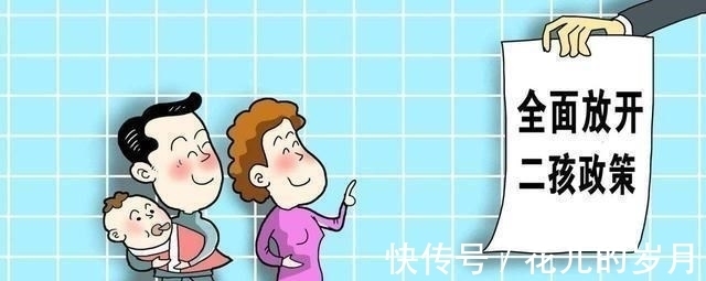 b妹妹接哥哥放学，被哥哥直接拎了起来，妹妹：我不要面子的啊？