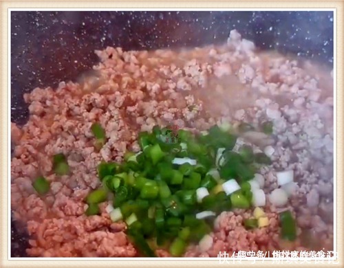 清凉|绿豆别煮粥了,这才是孩子最爱吃的做法,滑嫩清凉,比豆腐还好吃