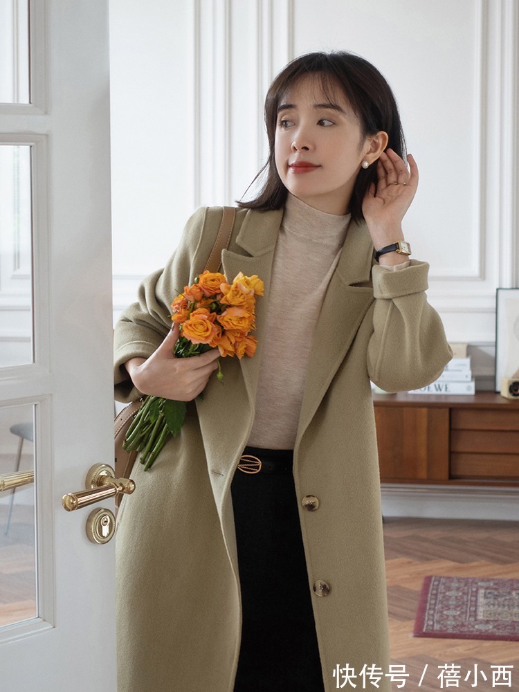 高跟鞋|奔三奔四的女人多备“大衣”，搭配半身裙和裤子，实用不说还高级