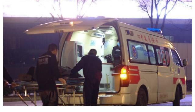 山楂|55岁阿姨胃痛晕倒，查出胃癌，医生直言：1种水果别傻傻当成宝了