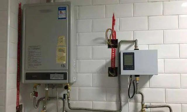 距离|厨房卫生间距离远,用热水成问题!2种做法告诉你热水器这样装