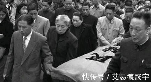 光绪!鲁迅生母:独身将儿子培育成文豪,为何鲁迅病逝她说“死得不冤”