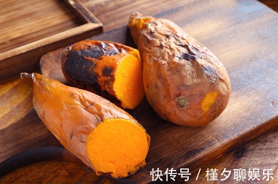 肠胃|胃不好别大意,营养师5种食物别碰,多喝1水,胃病慢慢好转