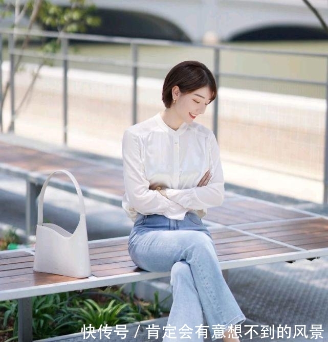 时尚博主|女生的服装穿搭要讲究,极简的穿搭风格更有时尚感,精致又高级