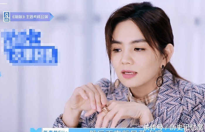 lis蔡卓宜不再拖团队的后腿,表演《敲敲》太甜了,两位导师连续表扬