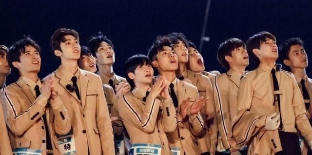 倒奶打投的背后,粉丝们的钱最终进了谁的腰包?