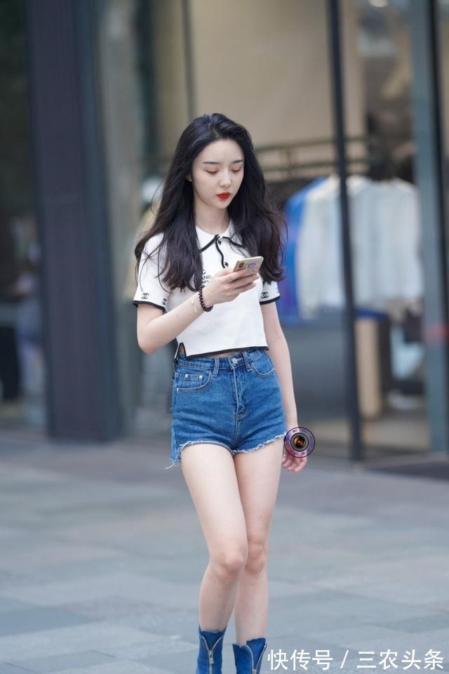 a495 靓丽有型的瑜伽裤穿起来增高显瘦,休闲百搭又显身材,时尚达人!