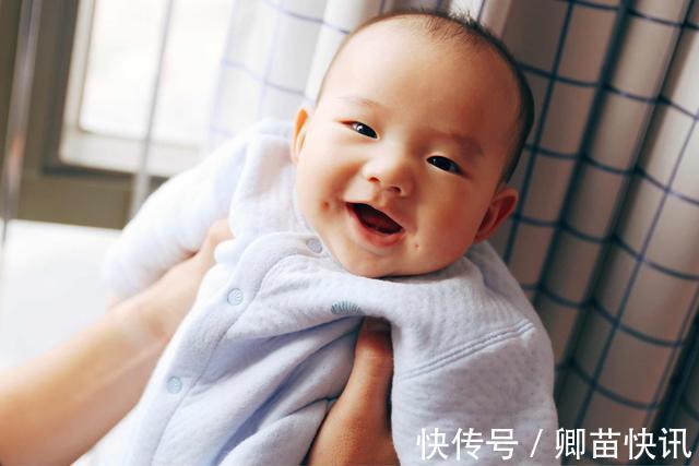 高颜值|长得好看的孩子,婴幼儿时期通常会有这些特征,有真人案例为证