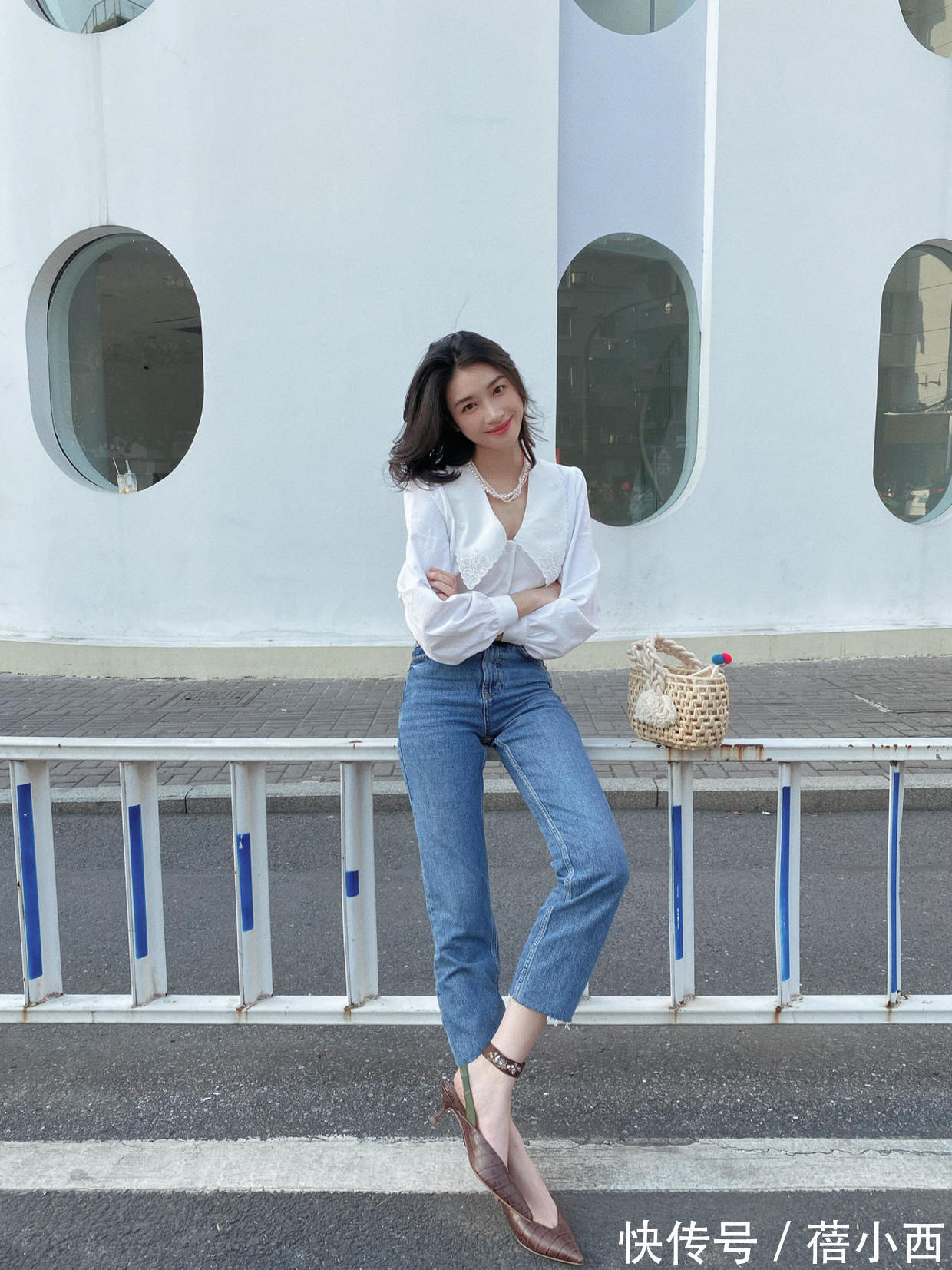 衬衫|衬衫穿出“推销员”形象?只要掌握这4个穿搭要素,高级又时髦