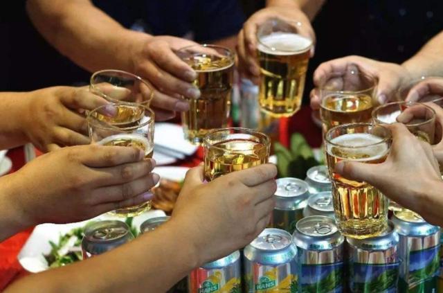 高尿酸|尿酸高,请收下这份降尿酸指南,忌口3物,常喝2水,痛风说再见