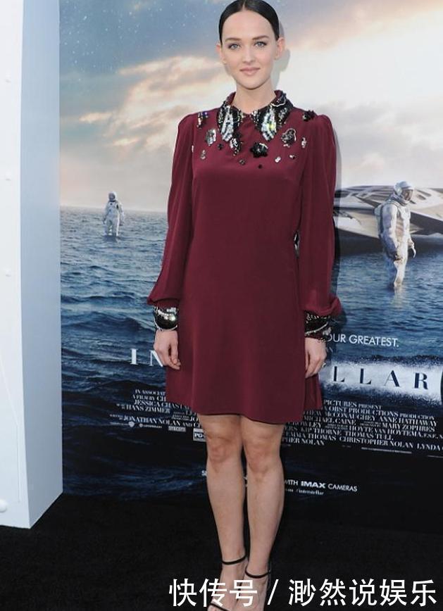 女人到了中年,要少穿这3种“老龄色”,妈妈们喜欢买其实很土气