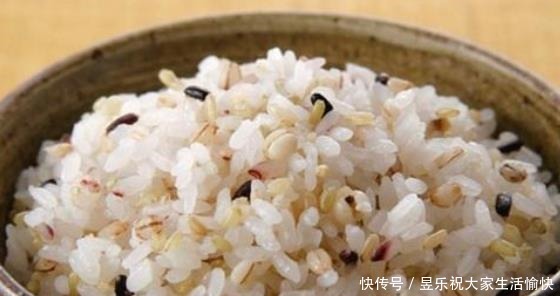  午餐|这母子俩的午餐火了，每天一更，网友们纷纷感叹称职的妈妈