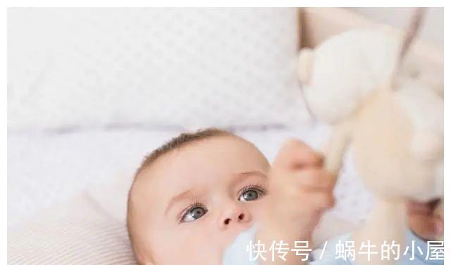 醒来|不怕宝宝夜间醒来哭,就怕孩子夜间醒来对你笑,经历过的宝妈才懂