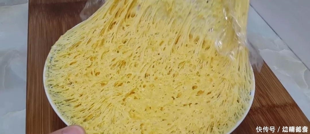 南瓜又出新吃法,不用油炸,比面包馒头做法简单,比南瓜饼还好吃