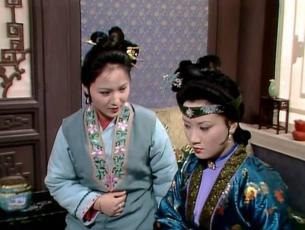 贾府$平儿的手段不比王熙凤差,她只用一招,就在贾府中混的如鱼得水