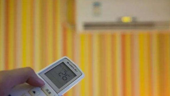 胎儿|4个时间段多喝水，羊水指数会很稳定，孕妈早知道，胎儿早受益