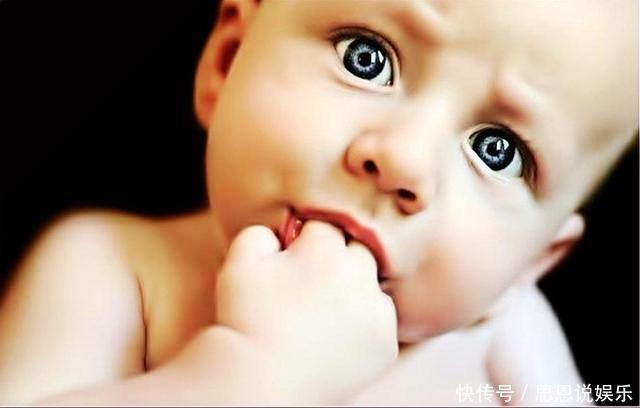 敏感期|婴儿这5种古怪行为说明孩子正在变聪明,你家宝宝有没有