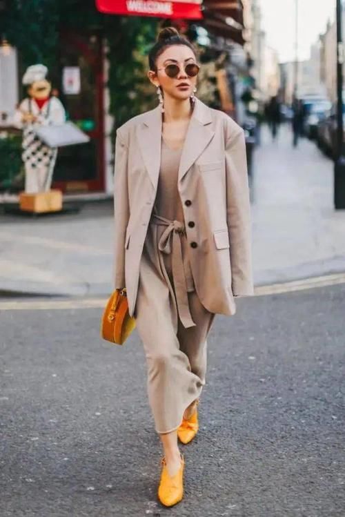 小个子女生春天裙子，记住这3个“技巧”，150穿出165即视感