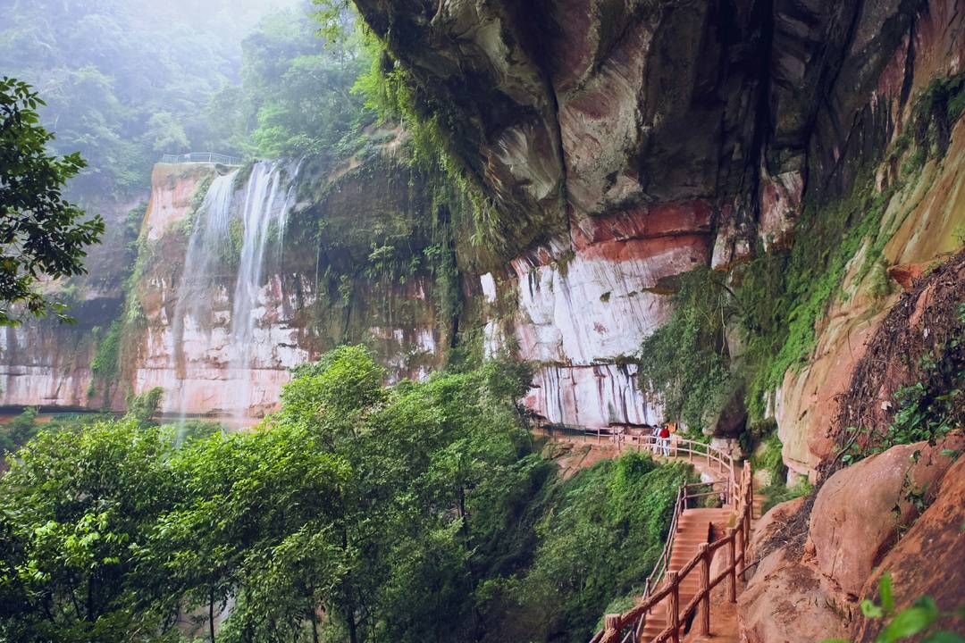 成都|黔川渝旅游精品线路首发团从成都出发