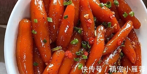 胡萝卜|天热我最喜欢做这个吃，低脂饱腹还营养，煮熟拌上料子就能吃，真香