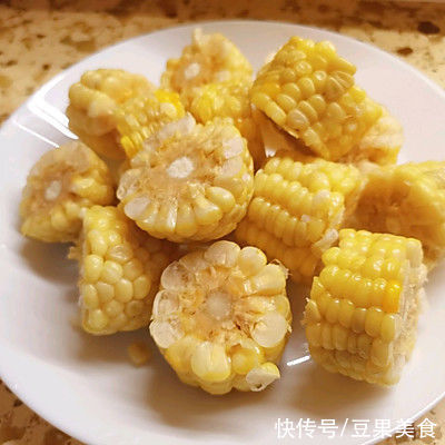 玉米莲藕排骨汤别再炒着吃,学我这样做,孩子抢着吃