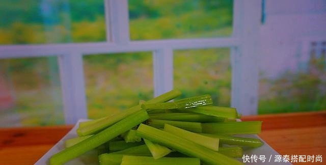 麻辣|又到了上市旺季,几块钱1斤,蟹黄满满肥到流油,鲜香麻辣吃到爽