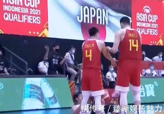 张本天杰|为战术牺牲吴前0分！大魔王加周琦48分中国79比63击败日本