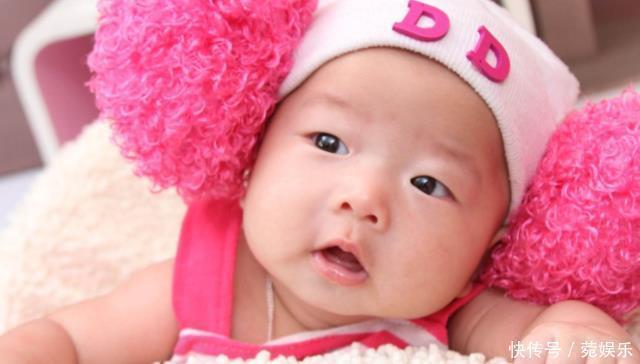 宝宝|4个异常提醒你,宝宝已经严重积食了,父母要注意别再乱喂了