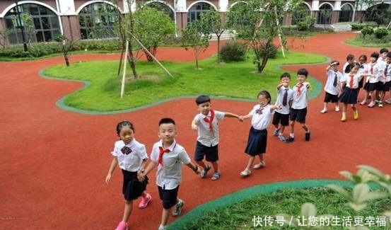 剖腹产日子是医生定还是自己定医生负责定这2种,妈妈最好要听!