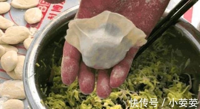 发苦|包萝卜饺子时，别放“此2物”，很多人会放，萝卜味道很怪还发苦