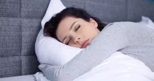 睡眠质量|容易失眠的人,4个方法用好了,助提高睡眠质量,一觉睡到天大亮